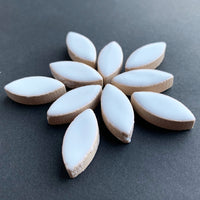 Ceramic Petals 25mm White