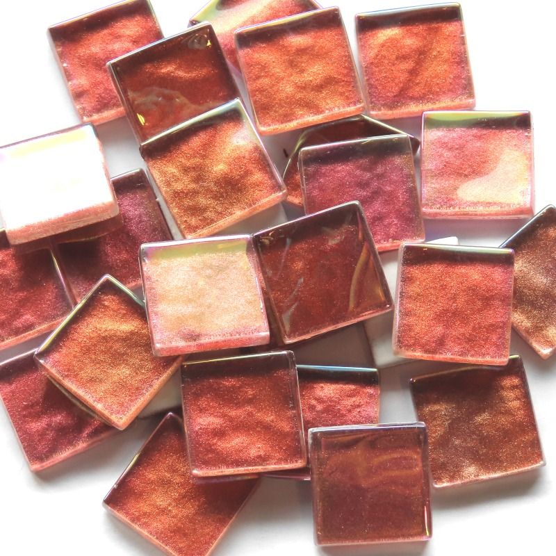 Cristal ondulado iridiscente de 20 mm carmesí