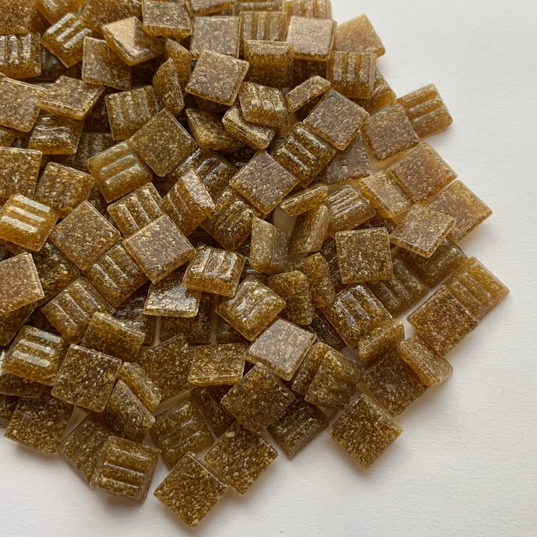 Glasmozaiek 10mm Hazelnoot (los)