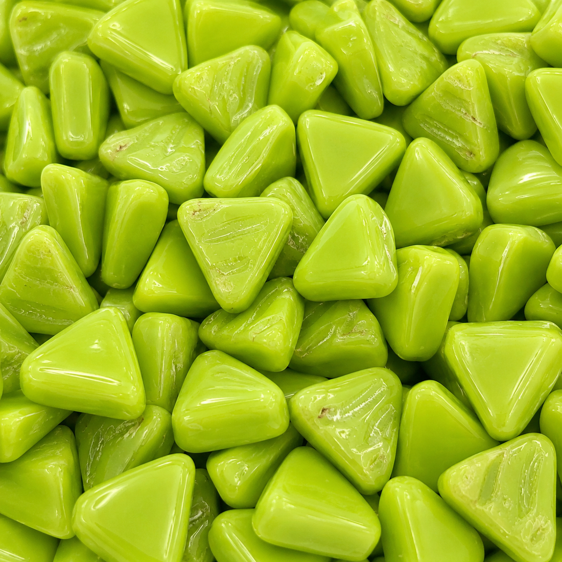 Mini mosaico de vidrio triangular verde ácido