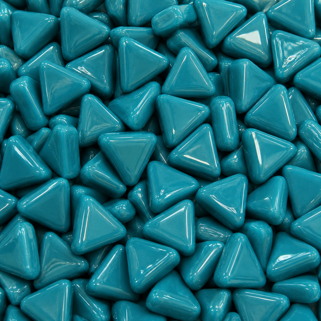 Mini mosaico de vidrio triangular cian oscuro