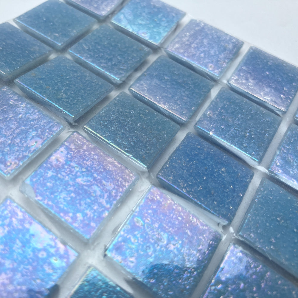 Mosaico de Vidrio Iridiscente 20mm Azul Celestial