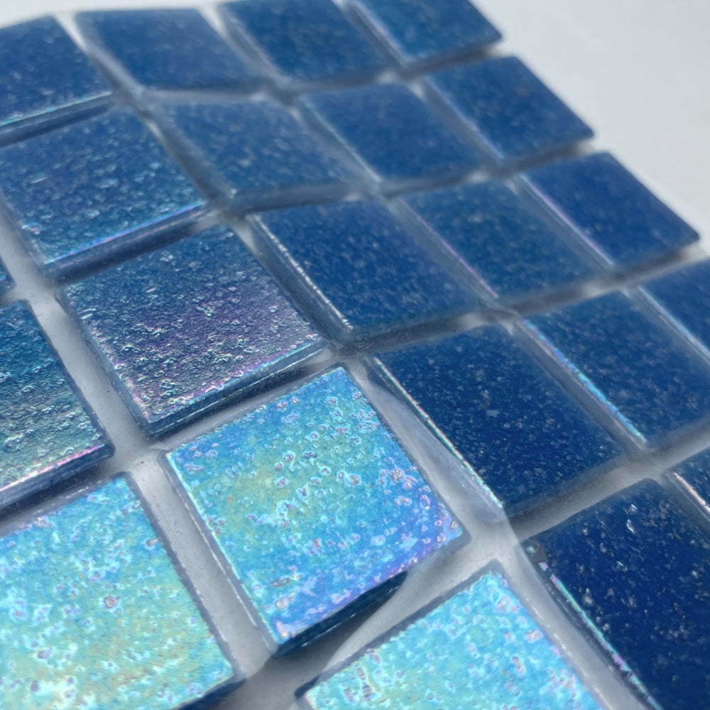 Mosaico de Vidrio Iridiscente 20mm Azul Cielo