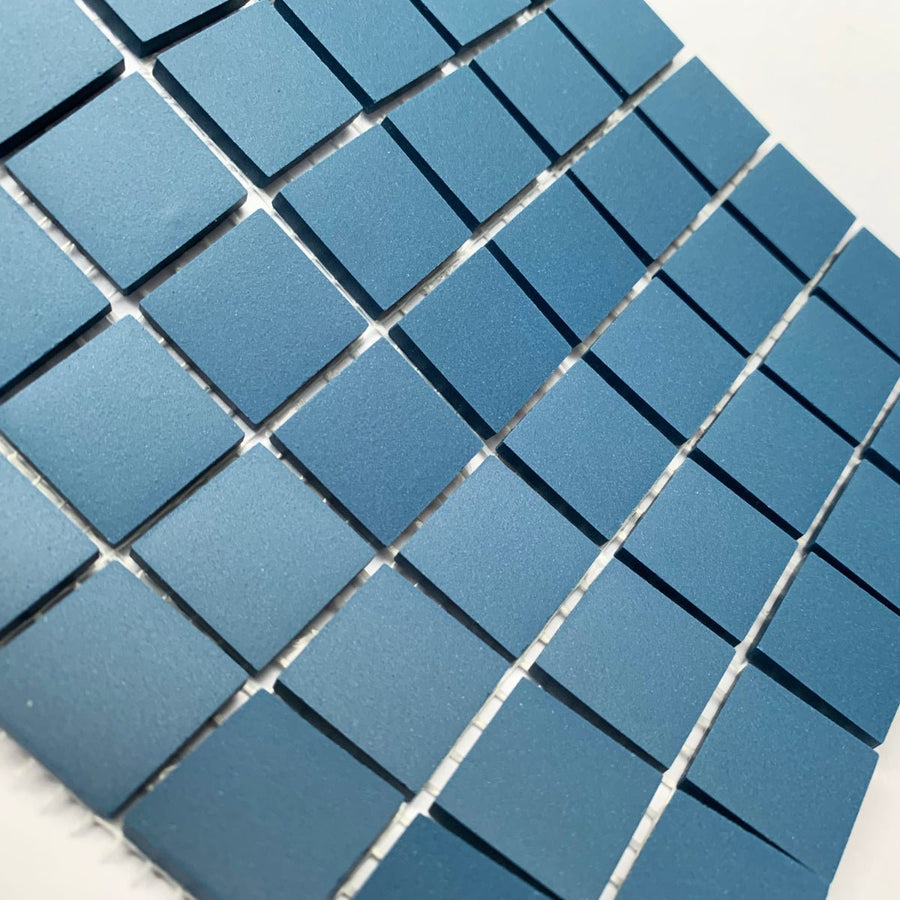 Winckelmans Bleu Nuit – matte mozaïektegels van 20x20 mm op gaas