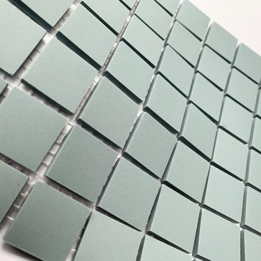 Winckelmans Bleu Pale – matte mozaïektegels van 20x20 mm op gaas