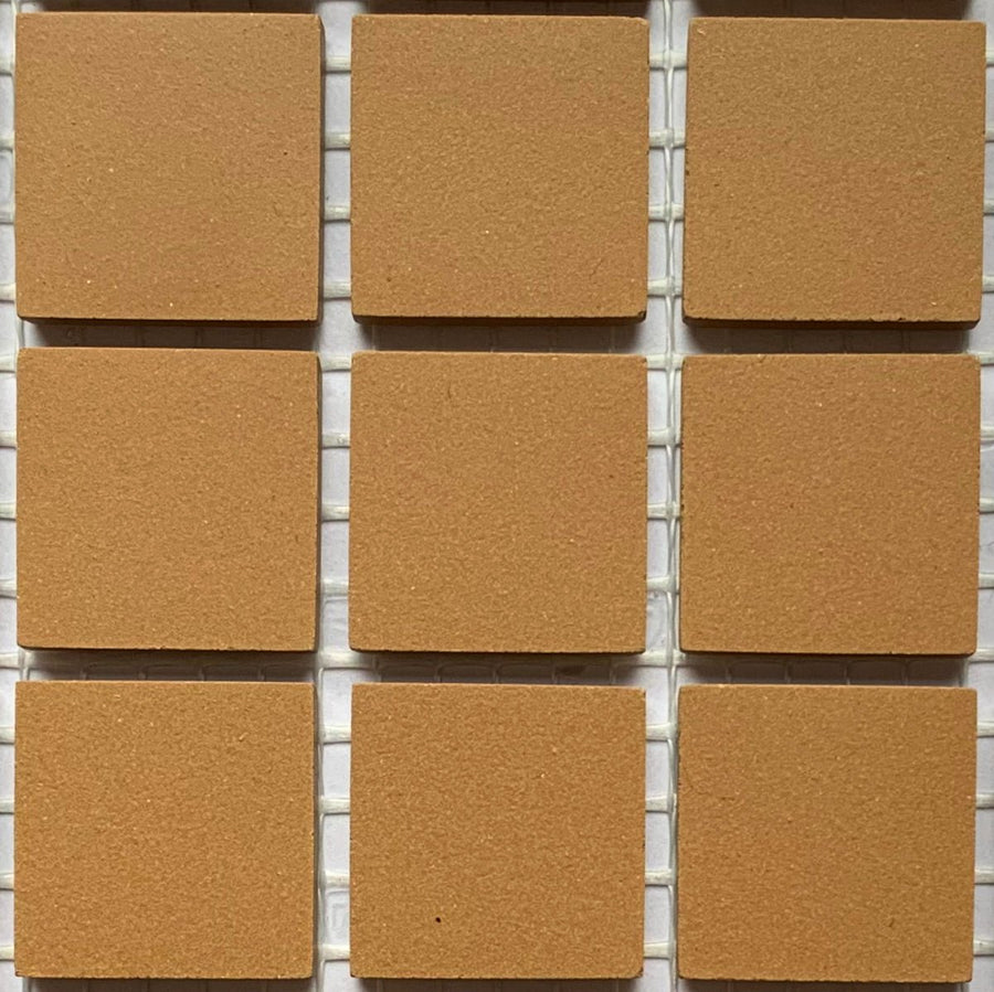Winckelmans Caramel – matte mozaïektegels van 20x20 mm op gaas