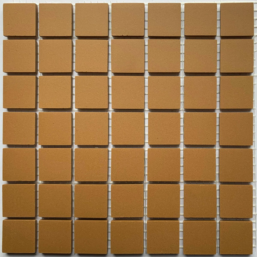 Winckelmans Caramel – matte mozaïektegels van 20x20 mm op gaas
